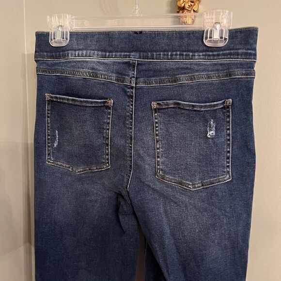 NWT Women's Spanx Distressed Skinny Jeans Size MEDIUM - Picture 8 of 9
